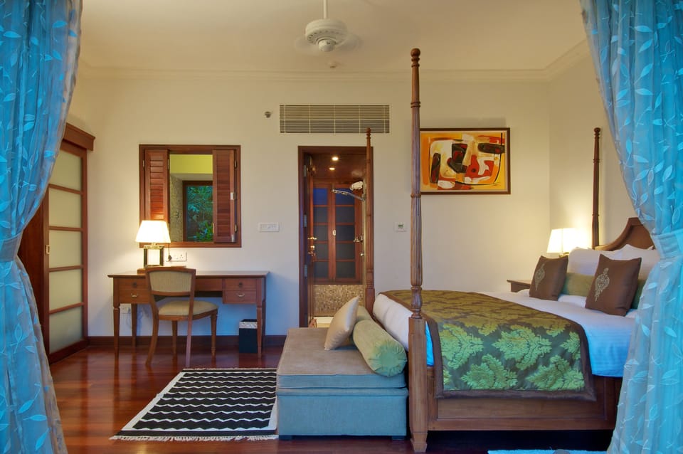 Minibar, in-room safe, desk, blackout drapes