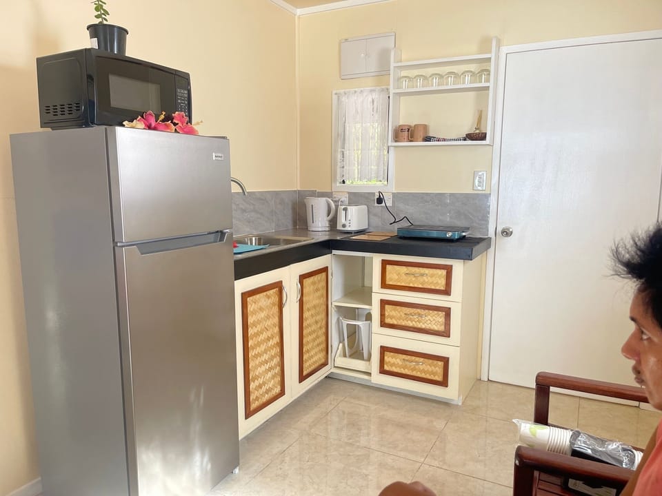 Traditional Studio, Air conditioning, Ocean View | Private kitchen