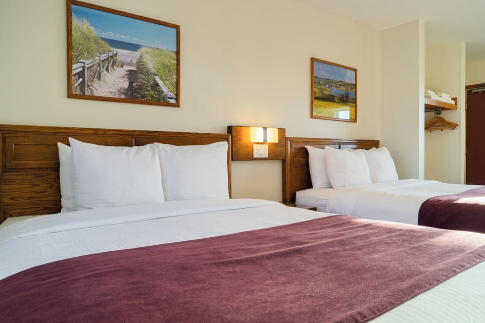 Classic Room, 2 Queen Beds | Laptop workspace, iron/ironing board, free WiFi, bed sheets