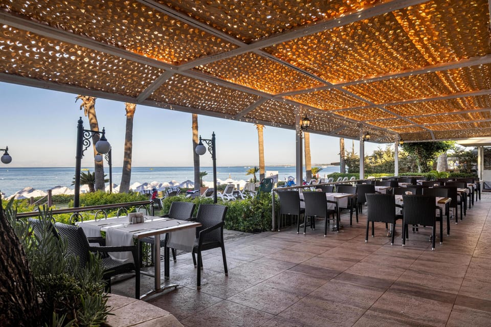 Beach bar