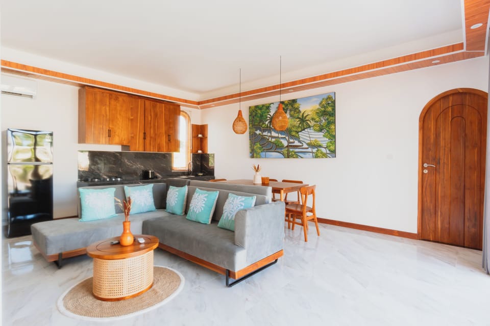 Family Villa | Private kitchen | Electric kettle, paper towels, kitchen islands