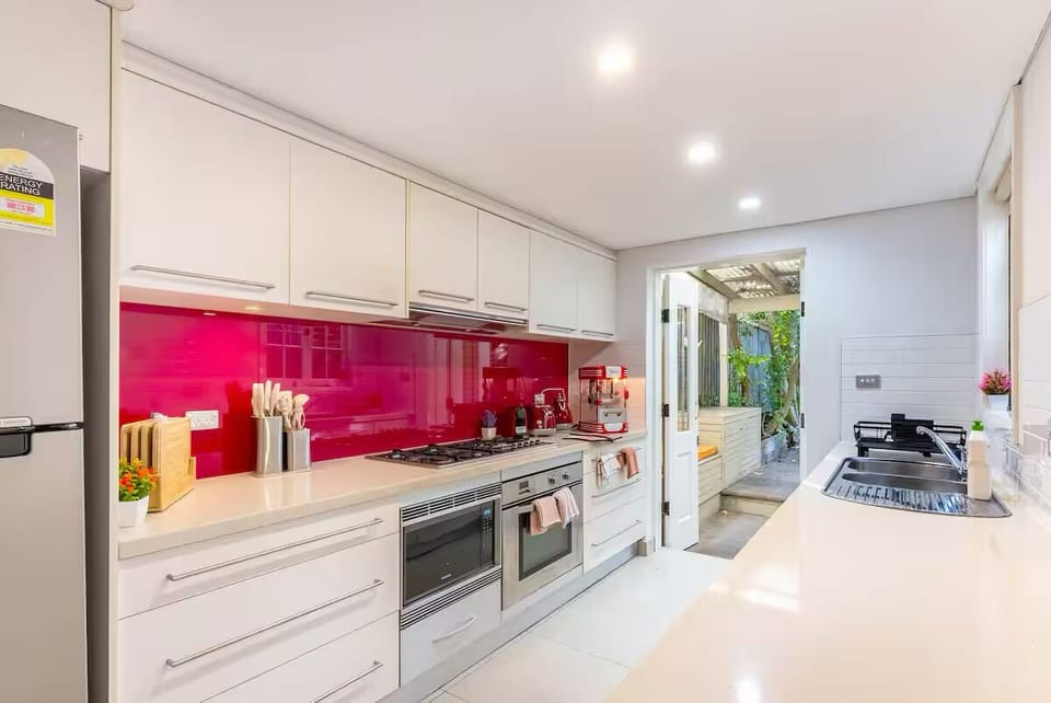 Classic House, Balcony | Private kitchen