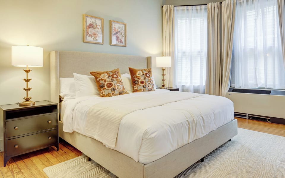 Suite King Bedroom #20