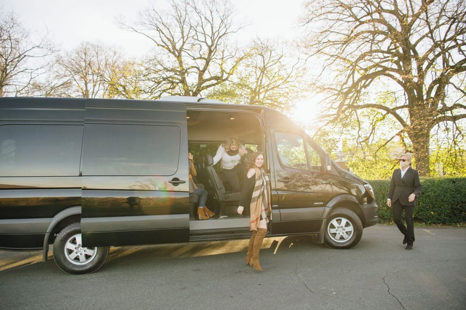 Discounted hourly rate for our guests available with Monticello Wine Tour & Coach Company