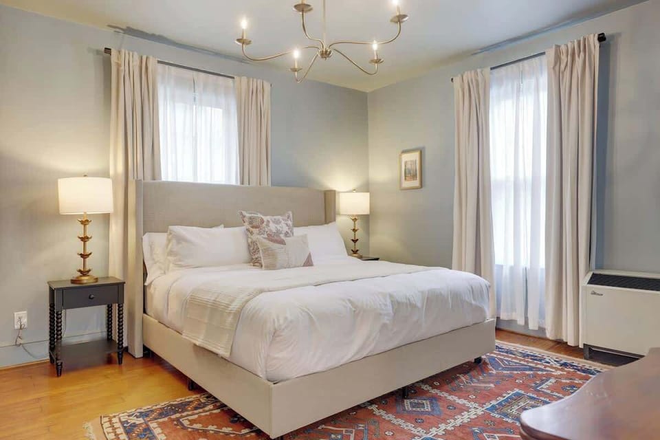 King Bedroom 21