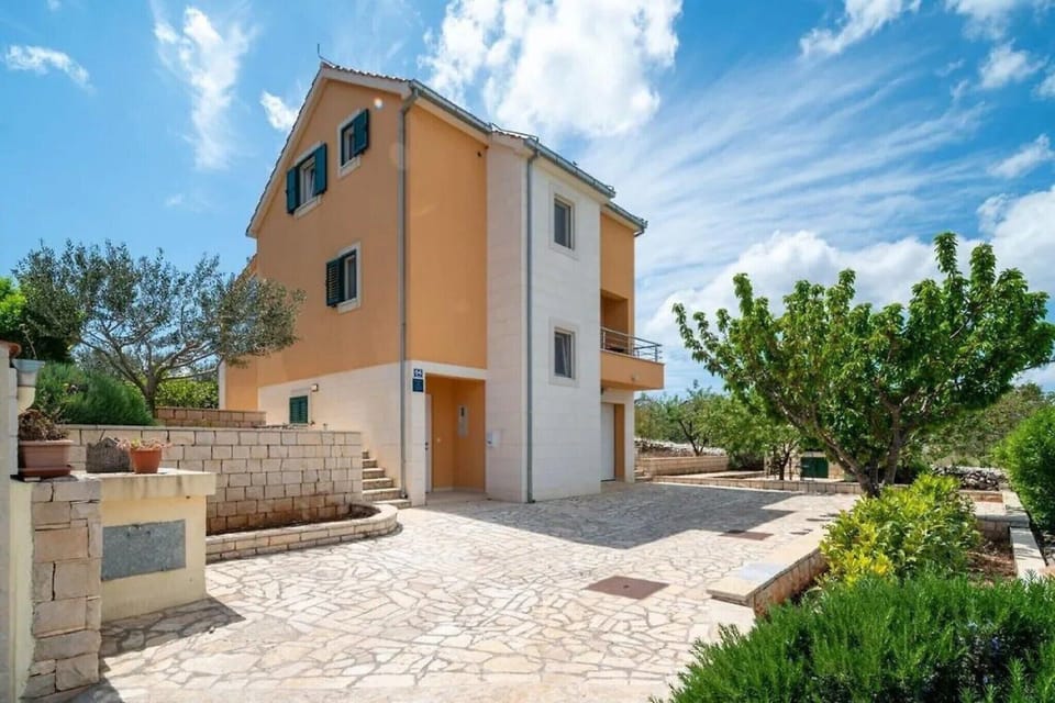 Holiday Home Facilities and Services