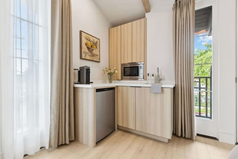 Kitchenette with Nespresso Coffee Machine and Mini Fridge - No Stove