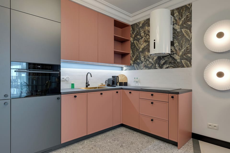 Apartment, Balcony | Private kitchen | Electric kettle