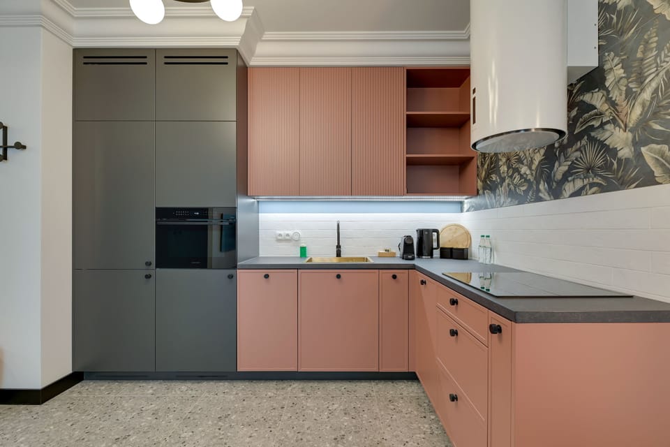 Apartment, Balcony | Private kitchen | Electric kettle