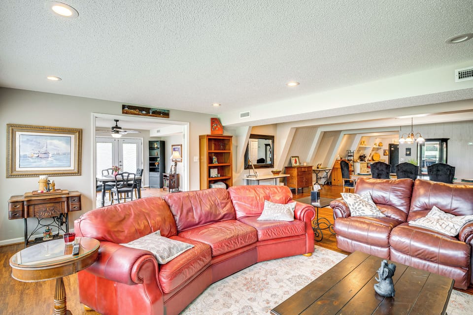 House (4 Bedrooms) | Interior