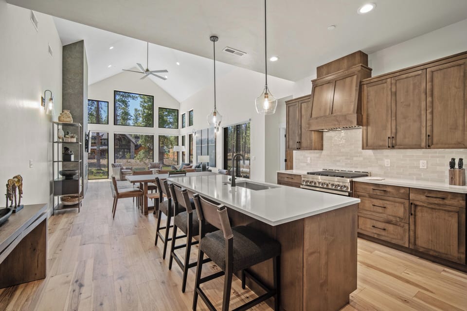 18209 Forestbrook-06