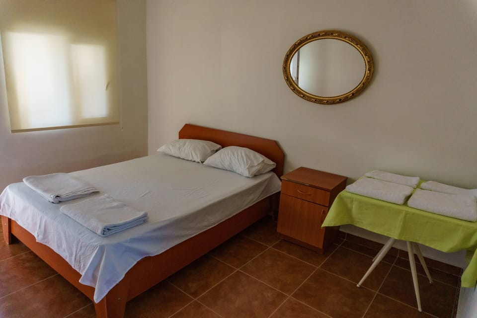 Standard Room, Garden View | Desk, free WiFi, wheelchair access