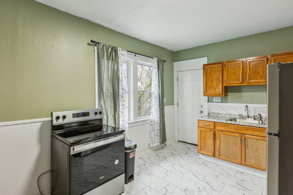 Indoors, Floor, Appliance, Refrigerator, Sink