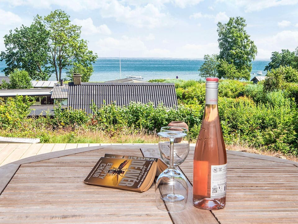 House | Water view