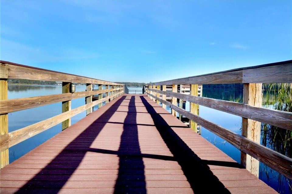 Fishing dock