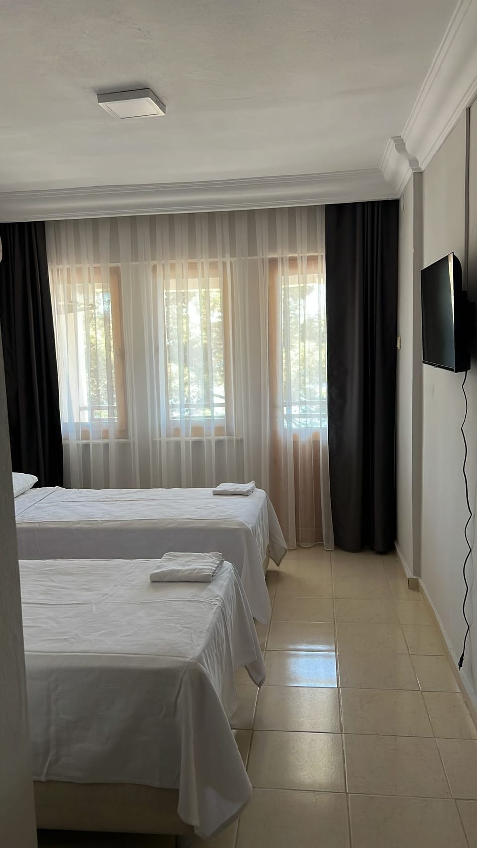 Standard Triple Room, Balcony, Sea View | WiFi (free)