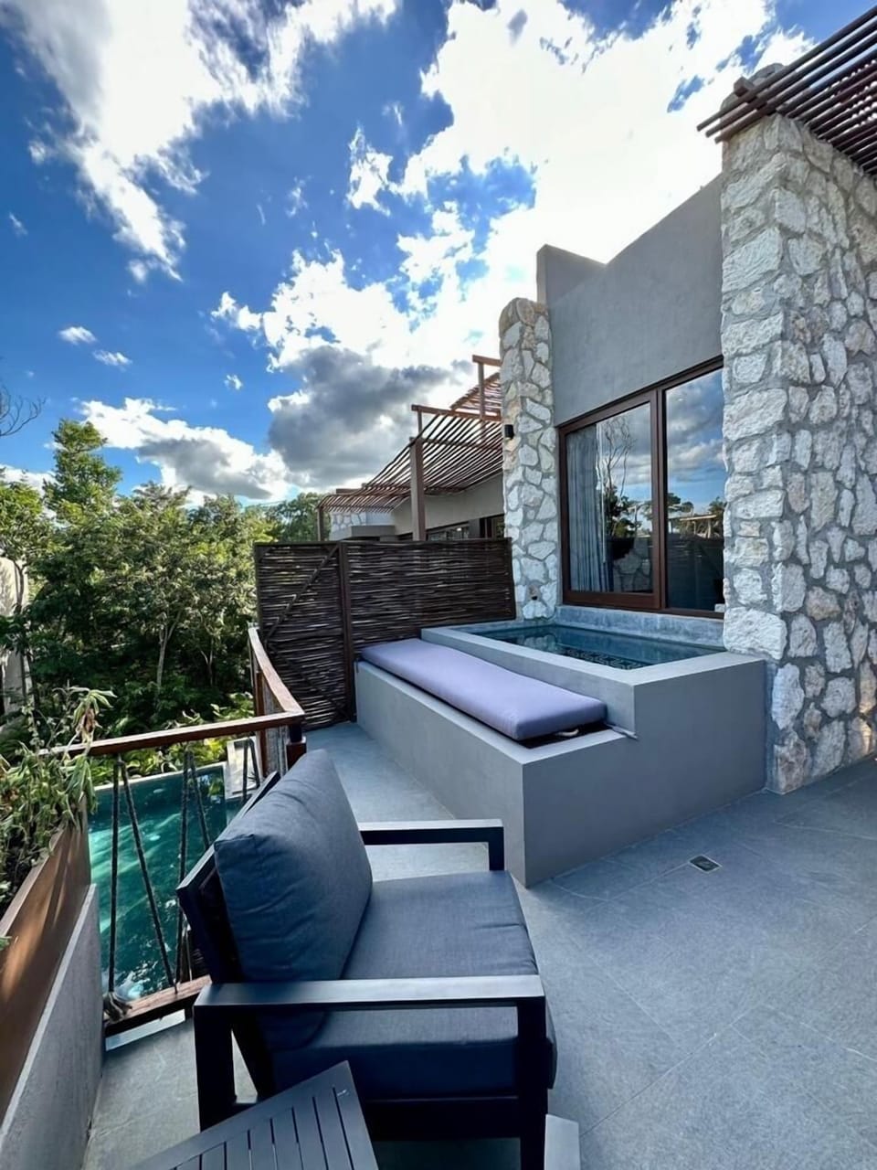 Main terrace with s beautiful view. 