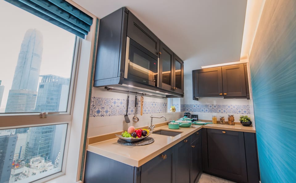 Chaplin Suite | Private kitchenette | Fridge, microwave, coffee/tea maker
