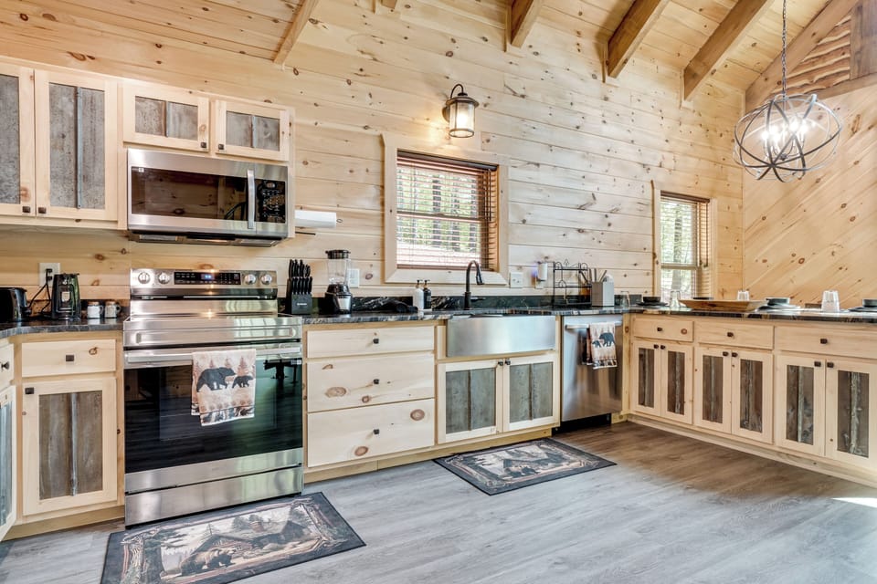 Kitchen | Cooking Basics | Main Floor
