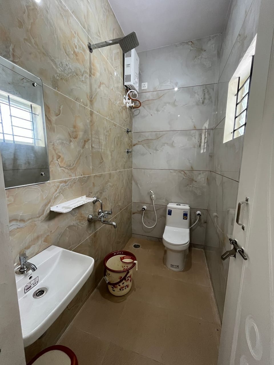Shower, towels, soap, shampoo