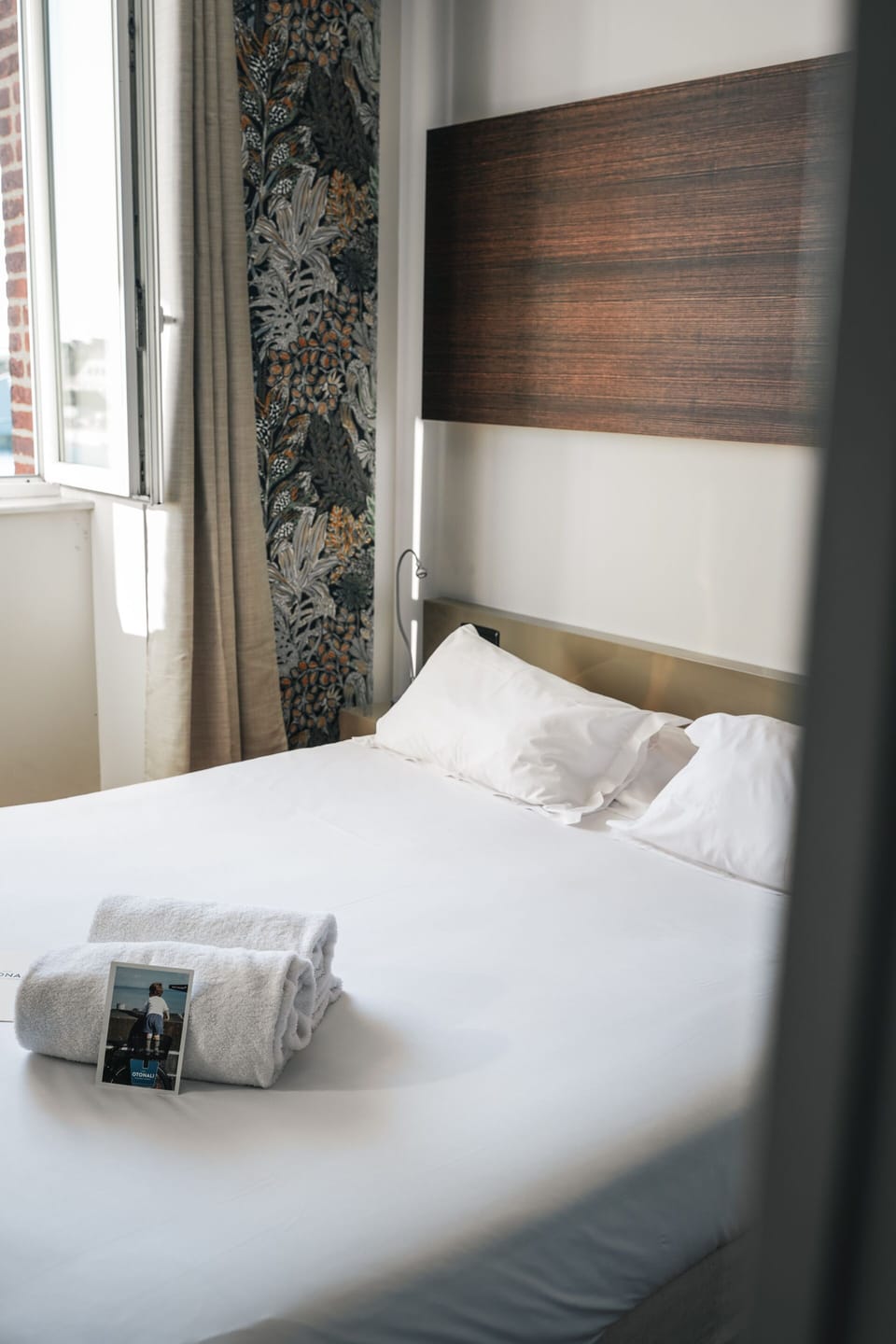 Double or Twin Room, Ensuite | In-room safe, desk, soundproofing, iron/ironing board