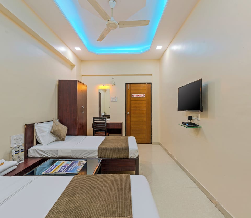Desk, free WiFi, bed sheets