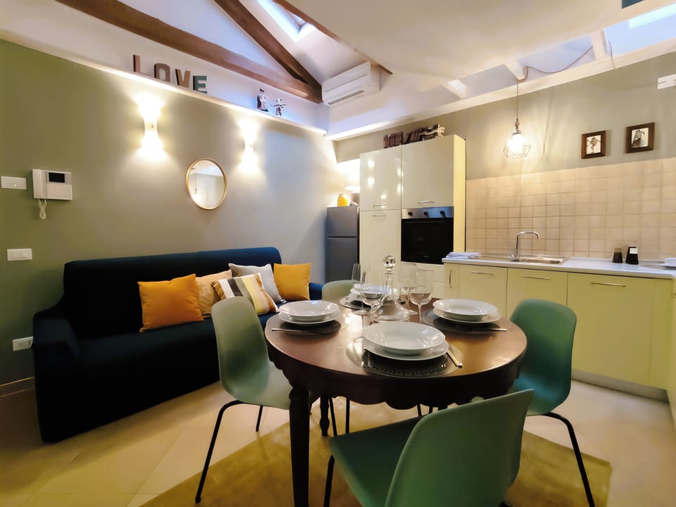 Modern, fully equipped kitchen with Nespresso coffee machine.