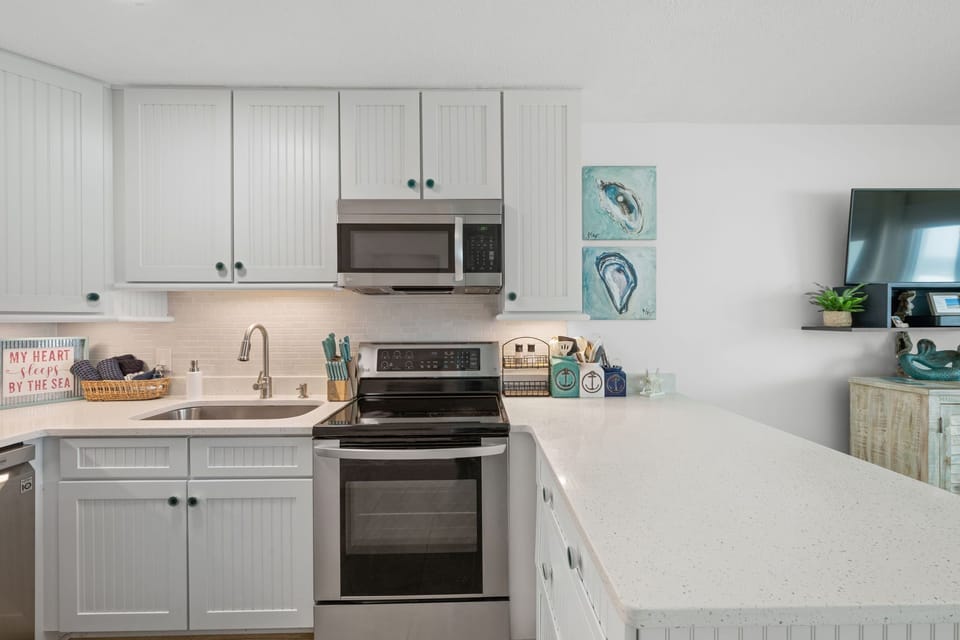 Holley Day Hideaway - Perdido Skye 23 - Updated kitchen!