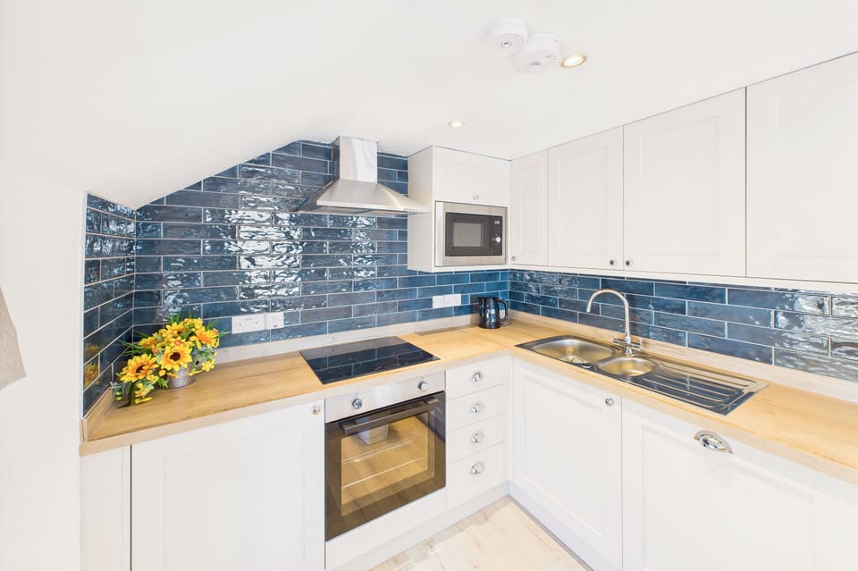 St Cuthbert's Cottage, Seahouses - Host & Stay