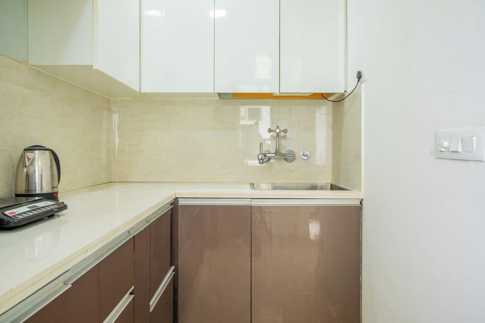 Studio, City View | Private kitchen | Fridge, microwave, oven, dishwasher