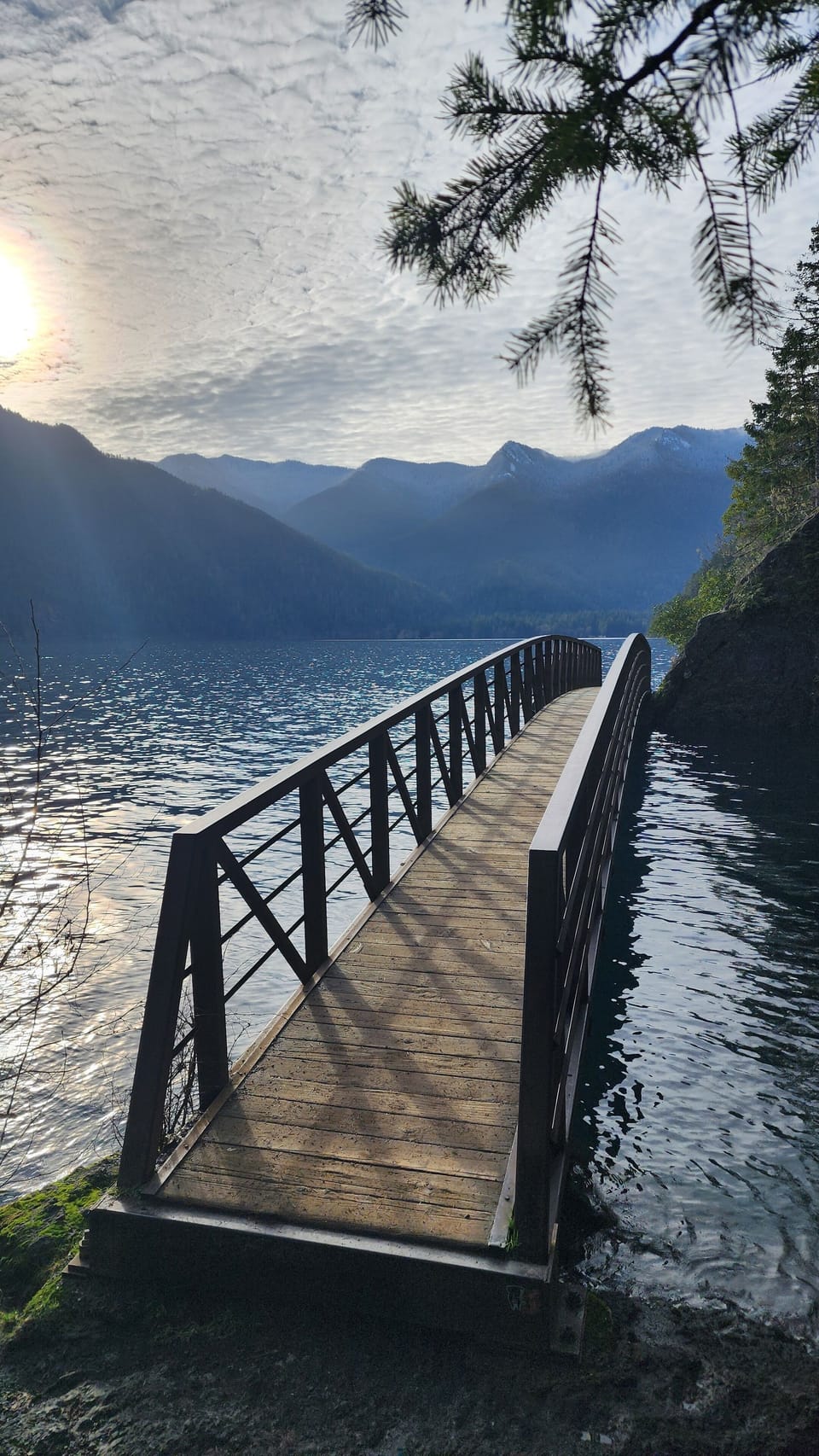 Devils Punchbowl on the Spruce railroad trail