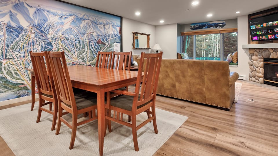 Open dining area beside kitchen