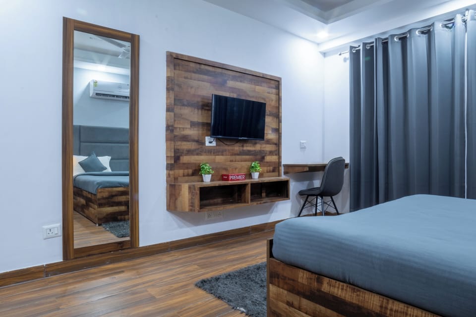 Studio, City View | In-room safe, desk, laptop workspace, soundproofing