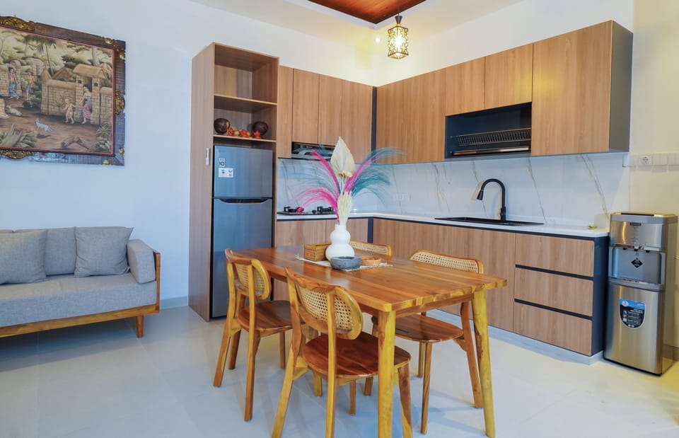 Deluxe Villa, 1 Bedroom, Private Pool | Private kitchen | Fridge, stovetop, electric kettle, cookware/dishes/utensils