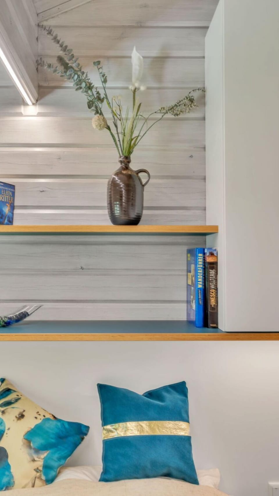 Blue, Interior Design, Wall, Wood, Furniture, Flooring, Lighting, Home, Floor, Room