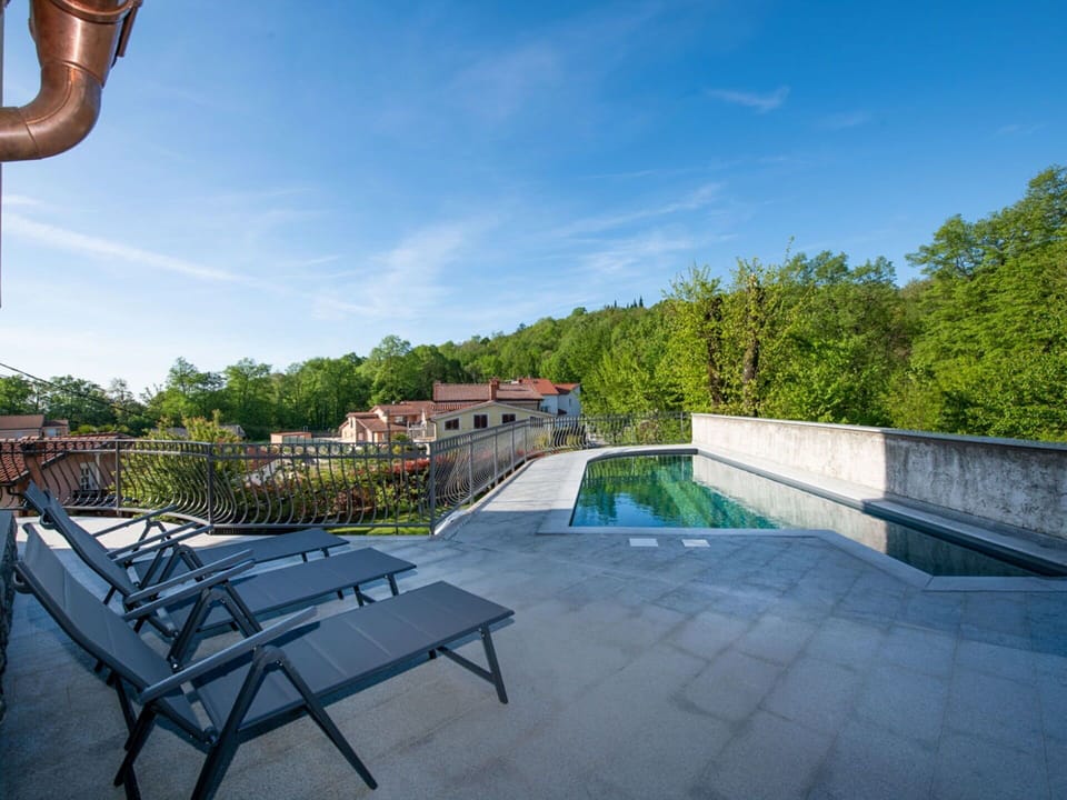 Outdoor Furniture, Home, Furniture, Door, Outdoor Table, Chair, Kitchen & Dining Room Table, Shade, Balcony, Porch