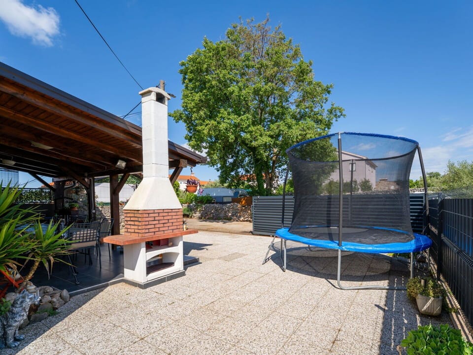Outdoor Furniture, Home, Furniture, Door, Outdoor Table, Chair, Kitchen & Dining Room Table, Shade, Balcony, Porch