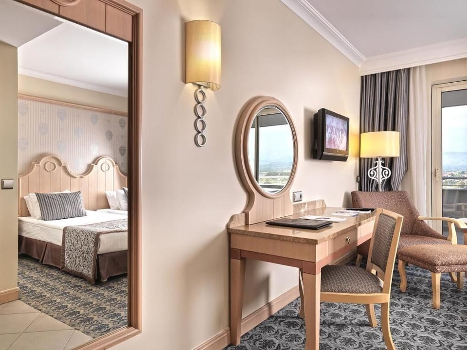 Free minibar, in-room safe, free cribs/infant beds, free WiFi