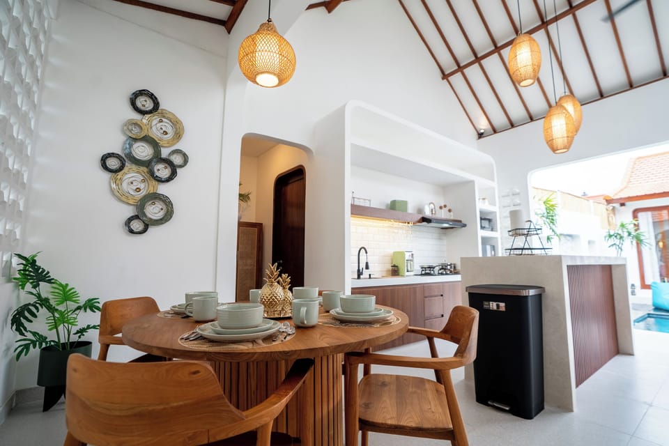 Luxury Villa, 2 Bedrooms, Private Pool | Dining room
