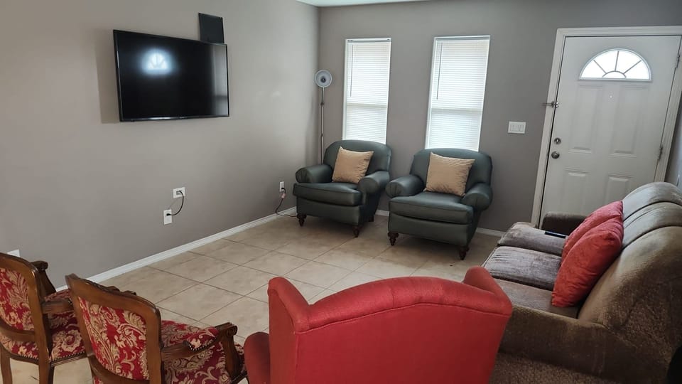 House | 2 bedrooms, high-speed internet