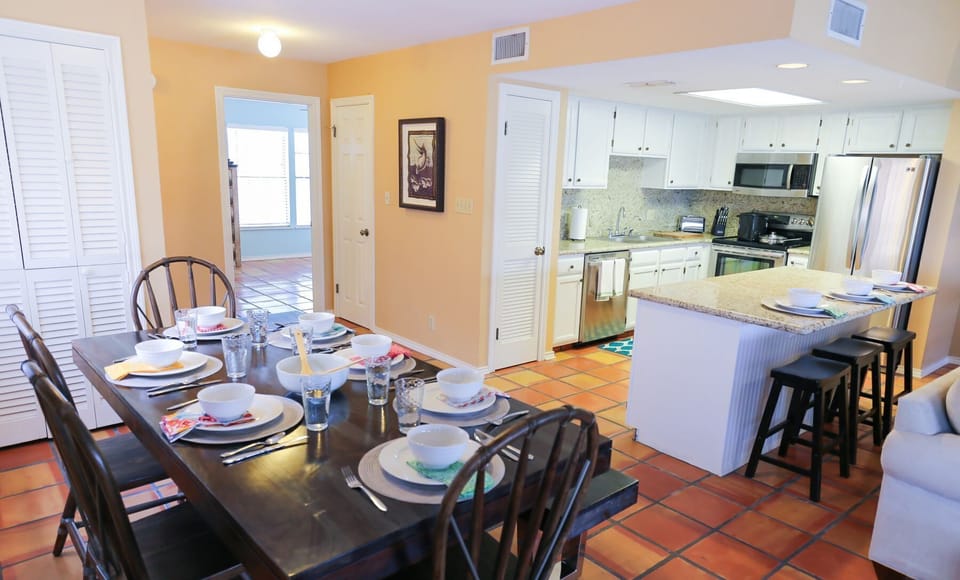 Shady Bay Luxury waterfront rental with boat slip and dock