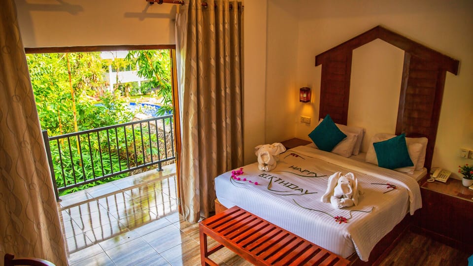 Family Room, Balcony | Free WiFi