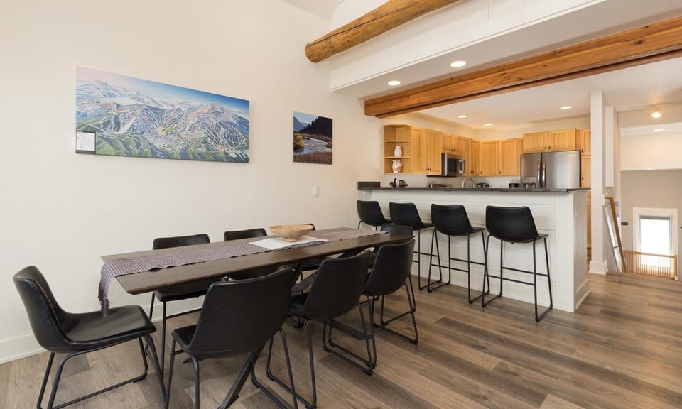 House, 3 Bedrooms | Dining