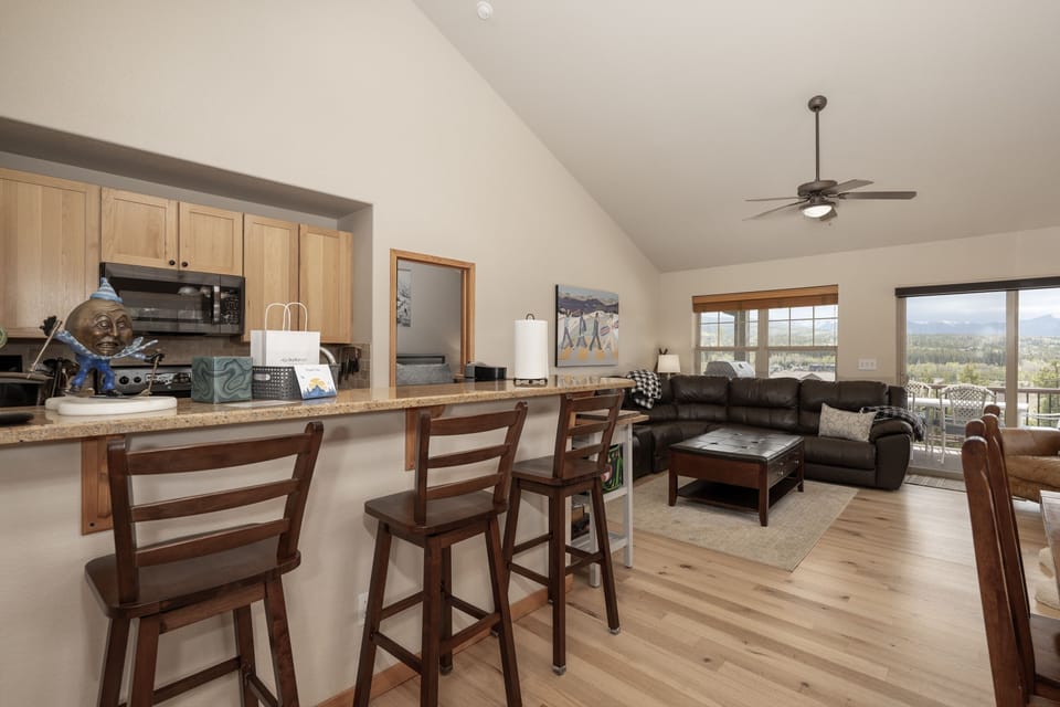 House, 3 Bedrooms | Living area | Smart TV