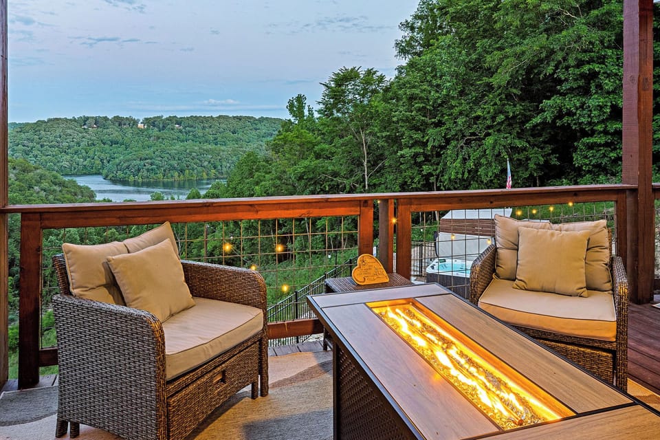 If you're looking for the ULTIMATE lake house retreat, look no further!!  What A View is absolutely stunning and exceeded all of our expectations, offering the perfect blend of relaxation, entertainment, comfort, and unbelievable lake views!! - Michelle C.