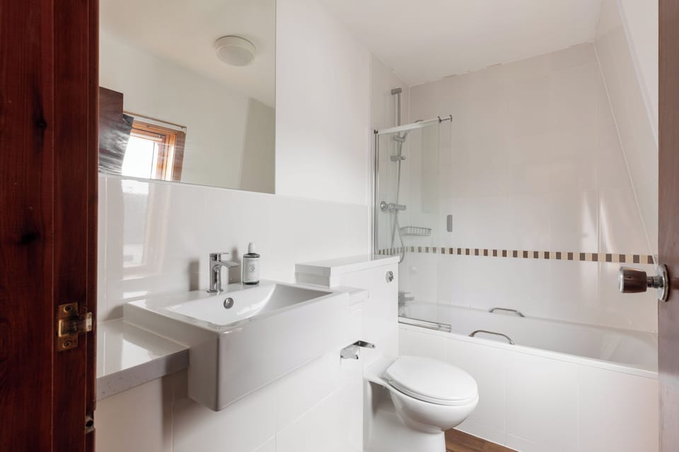 Free toiletries, towels