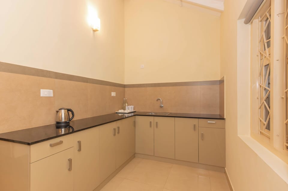 Premium Villa, 2 Bedrooms, Air conditioning, Garden View | In-room safe, individually furnished, blackout drapes