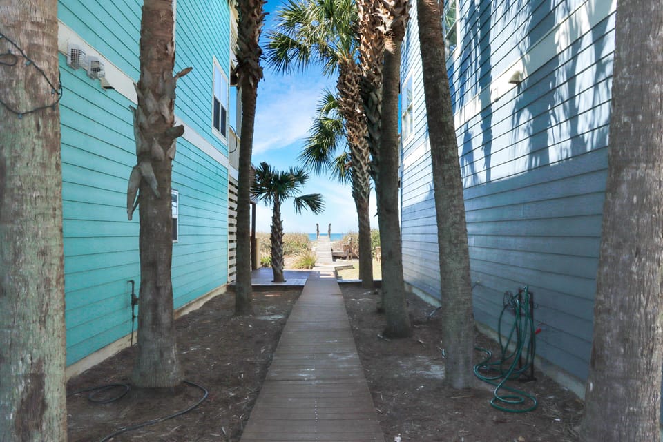 House, Multiple Beds (Sailor's Dream) | Property grounds