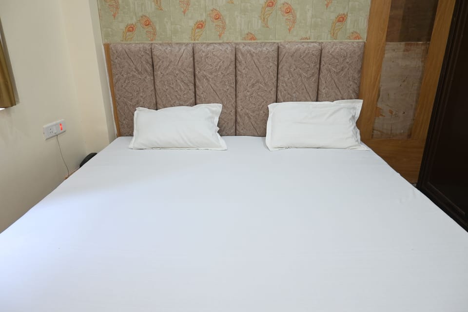 Deluxe Room | Free WiFi