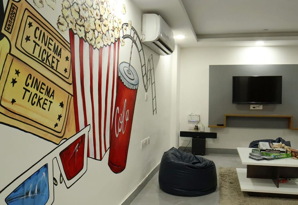 Studio, City View | Living area